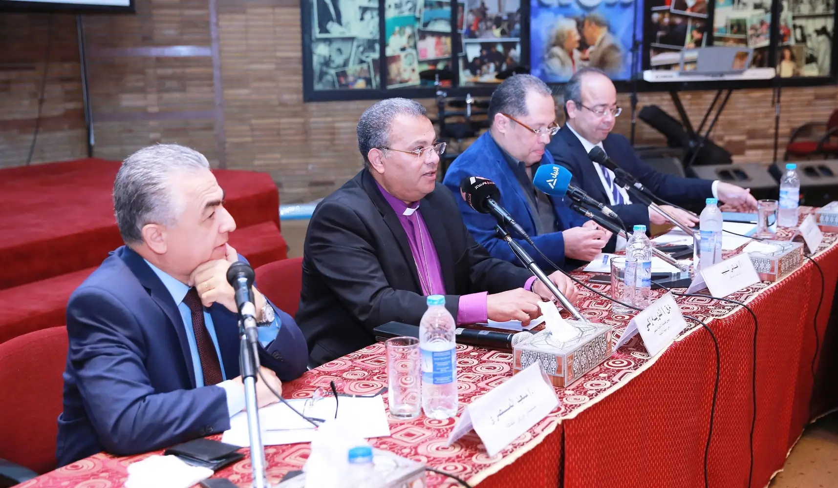 منتدى-حوار-الثقافات-1-1