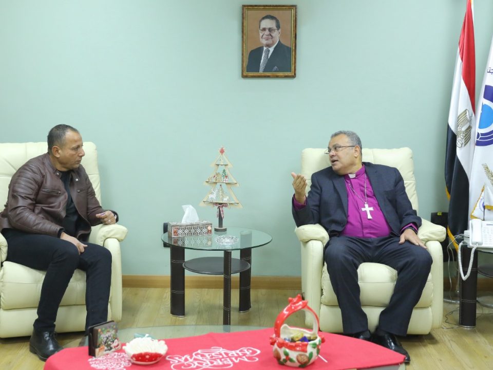 مشروع تنفيذ ٣٠٠ مشتل لتجميل القاهرة بالتعاون بين الهيئة الإنجيلية وهيئة نظافة وتجميل القاهرة (3)