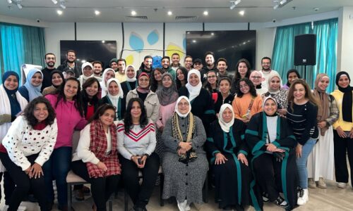 «إيد في إيد تخضر وتزيد».. شباب المنيا في مواجهة التغير المناخي وتعزيز الوعي البيئي (4) «إيد في إيد تخضر وتزيد».. شباب المنيا في مواجهة التغير المناخي وتعزيز الوعي البيئي (4)