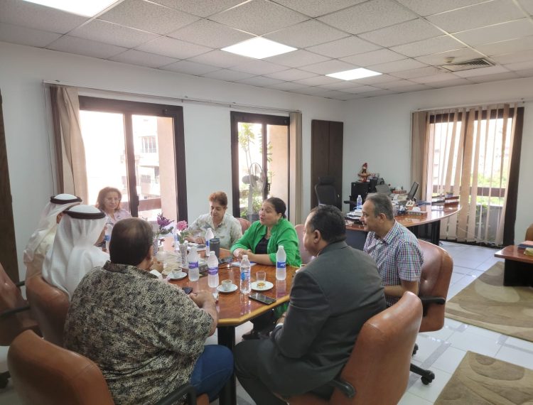 جلسة تنسيقية مع الاتحاد العربي للتطوع بمقر الهيئة بالنزهة الجديدة (2)