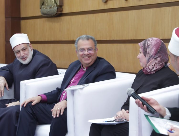 رئيس الإنجيلية ومفتي الديار المصرية يشهدان إطلاق مبادرة وعي للتضامن بحضور نيفين القباج (5)