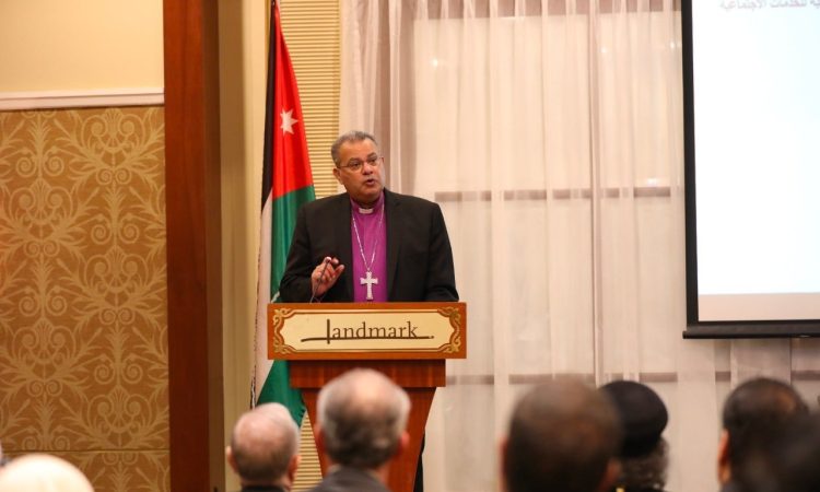 رئيس الإنجيلية يختتم مؤتمر آفاق بناء السلام في الأردن06