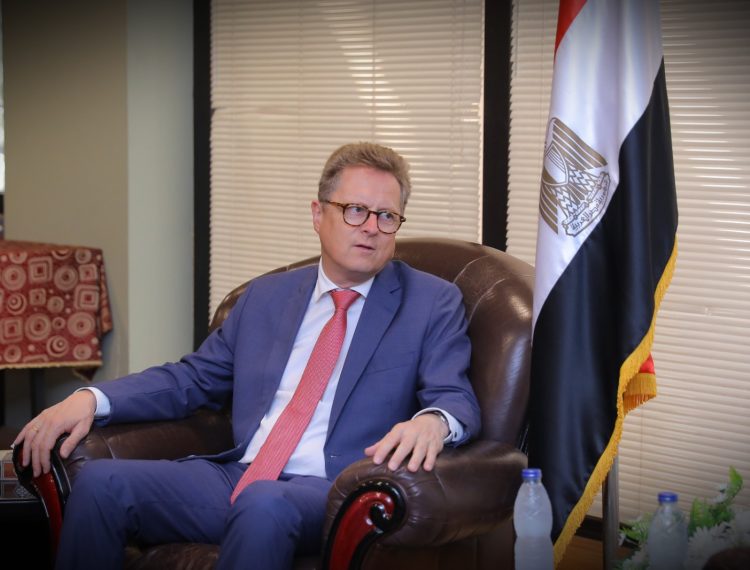 رئيس الطائفة الإنجيلية بمصر يستقبل فرانك هارتمان سفير ألمانيا بالقاهرة (5)
