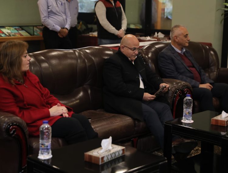 رئيس الطائفة الإنجيلية يستقبل محافظ أسيوط (9)