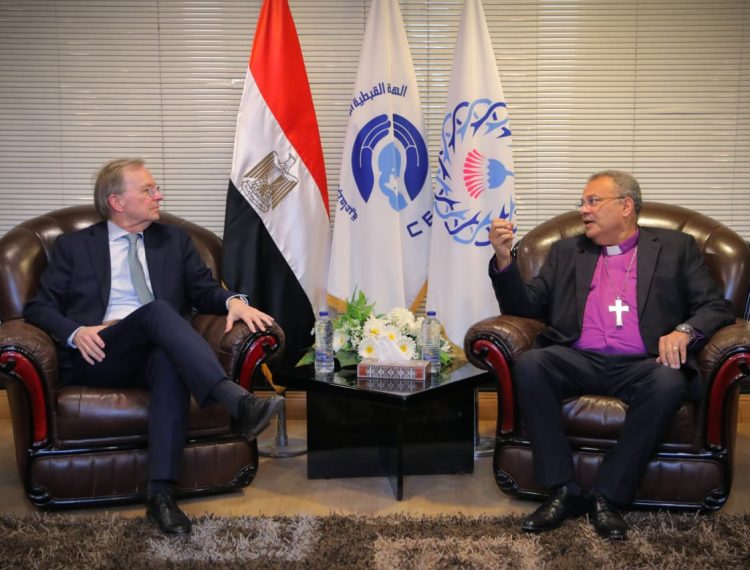 رئيس الطائفة الإنجيلية يستقبل مفوض الحكومة الألمانية وسفير ألمانيا (10)