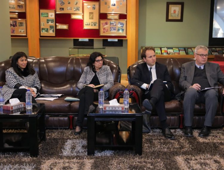 رئيس الطائفة الإنجيلية يستقبل مفوض الحكومة الألمانية وسفير ألمانيا (2)