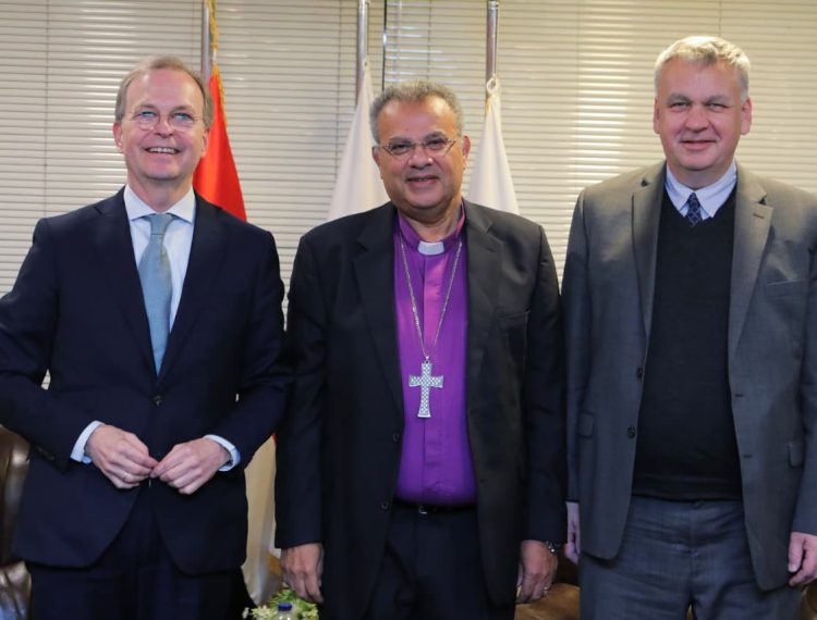 رئيس الطائفة الإنجيلية يستقبل مفوض الحكومة الألمانية وسفير ألمانيا (5)