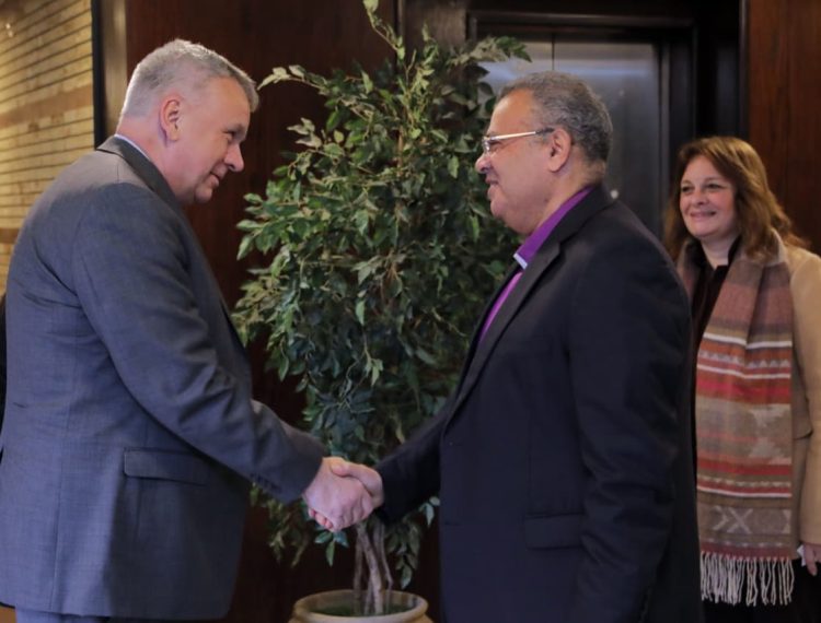 رئيس الطائفة الإنجيلية يستقبل مفوض الحكومة الألمانية وسفير ألمانيا (6)