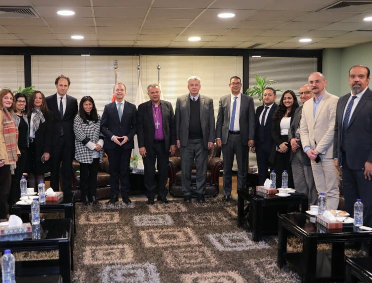 رئيس الطائفة الإنجيلية يستقبل مفوض الحكومة الألمانية وسفير ألمانيا (8)