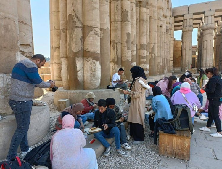 فعاليات منتدى الحوار احتفالاً باليوم العالمي لحقوق الإنسان بـ 9 محافظات - الأقصر (4)